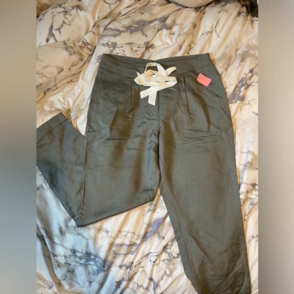 NWT  Black Label Sage Green Linen Pants - size M